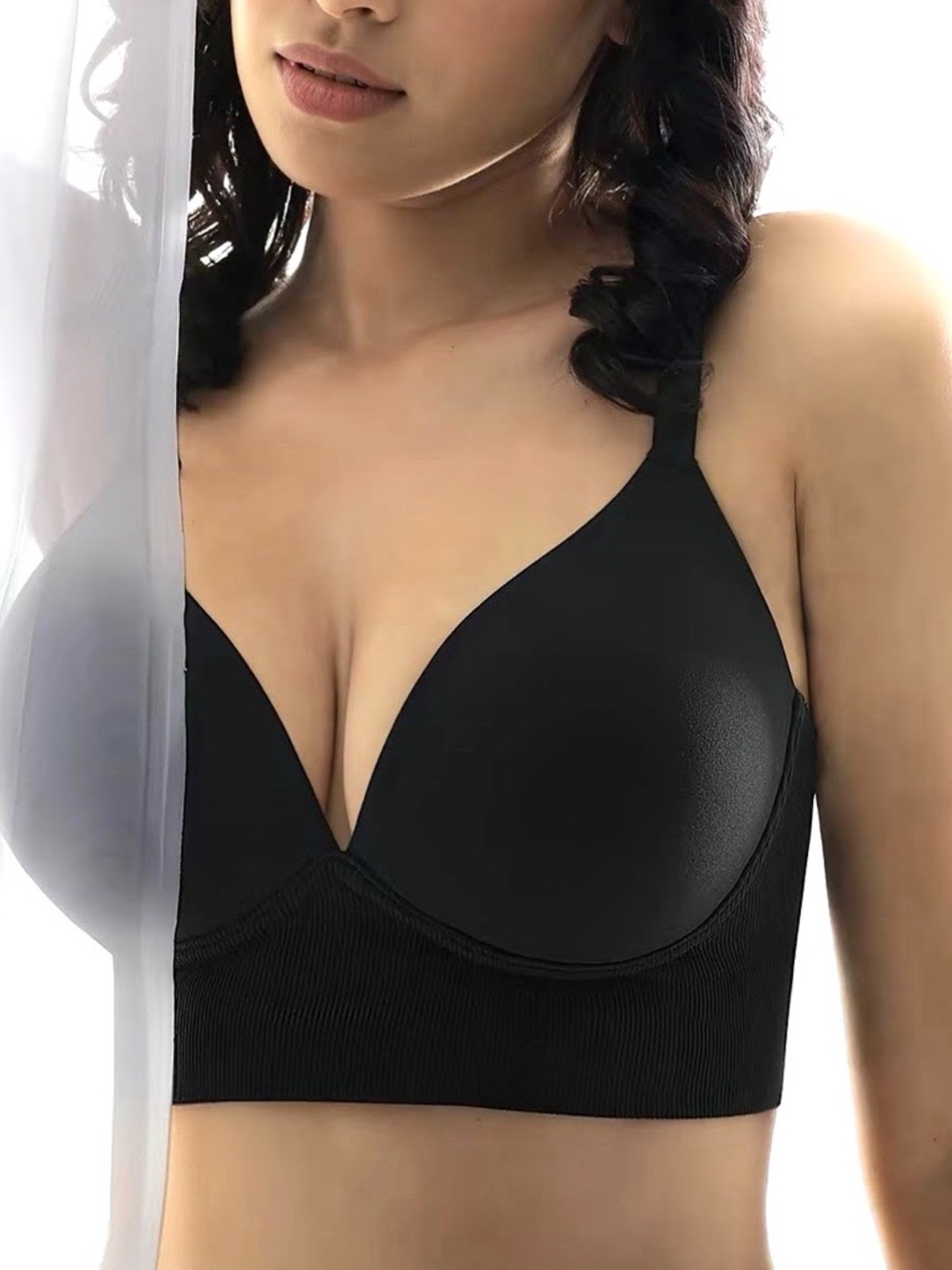 Maidenform Black Longline Plunge Bra